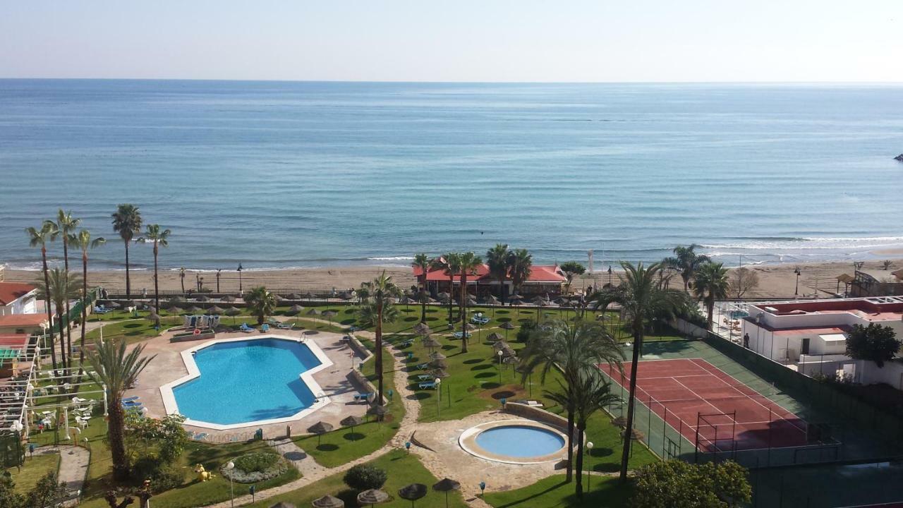 Апартаменти Torremolinos Carihuela 1ª Linea Playa Екстер'єр фото